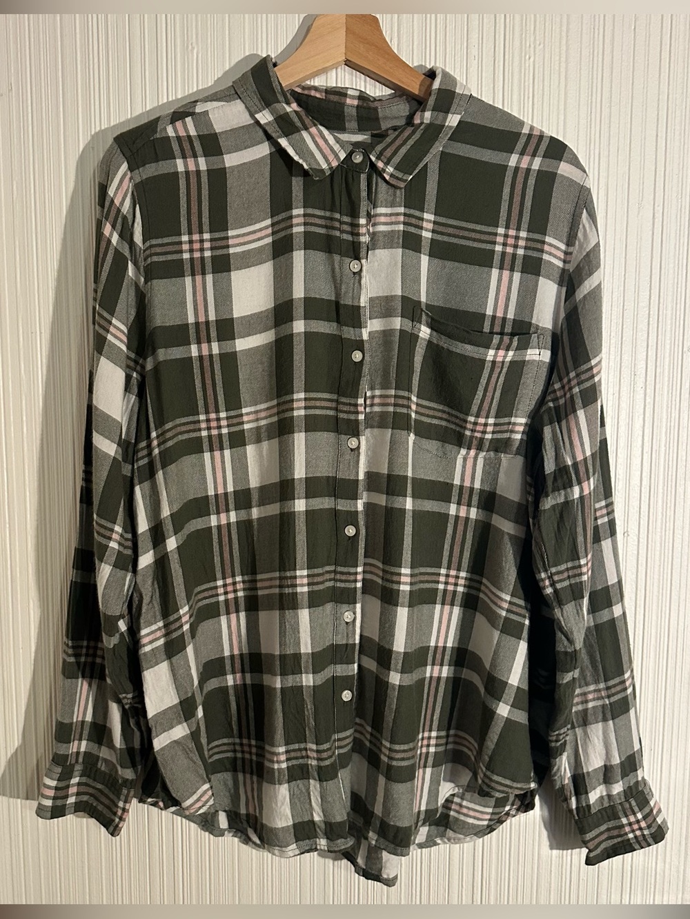 Lucky Brand Olive Green and White Plaid Button-Down Shirt women’s XL soft